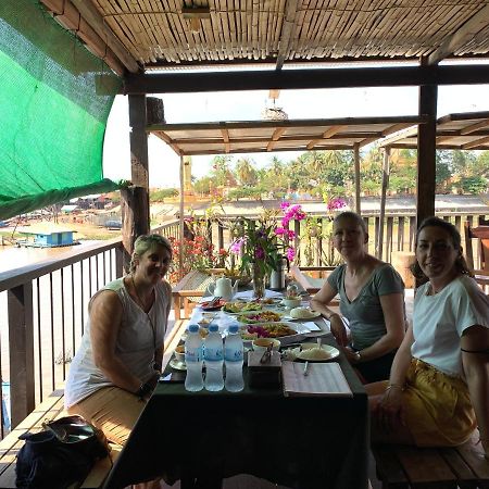 St 63 Home Stay & Tour Kampong Khleang Экстерьер фото