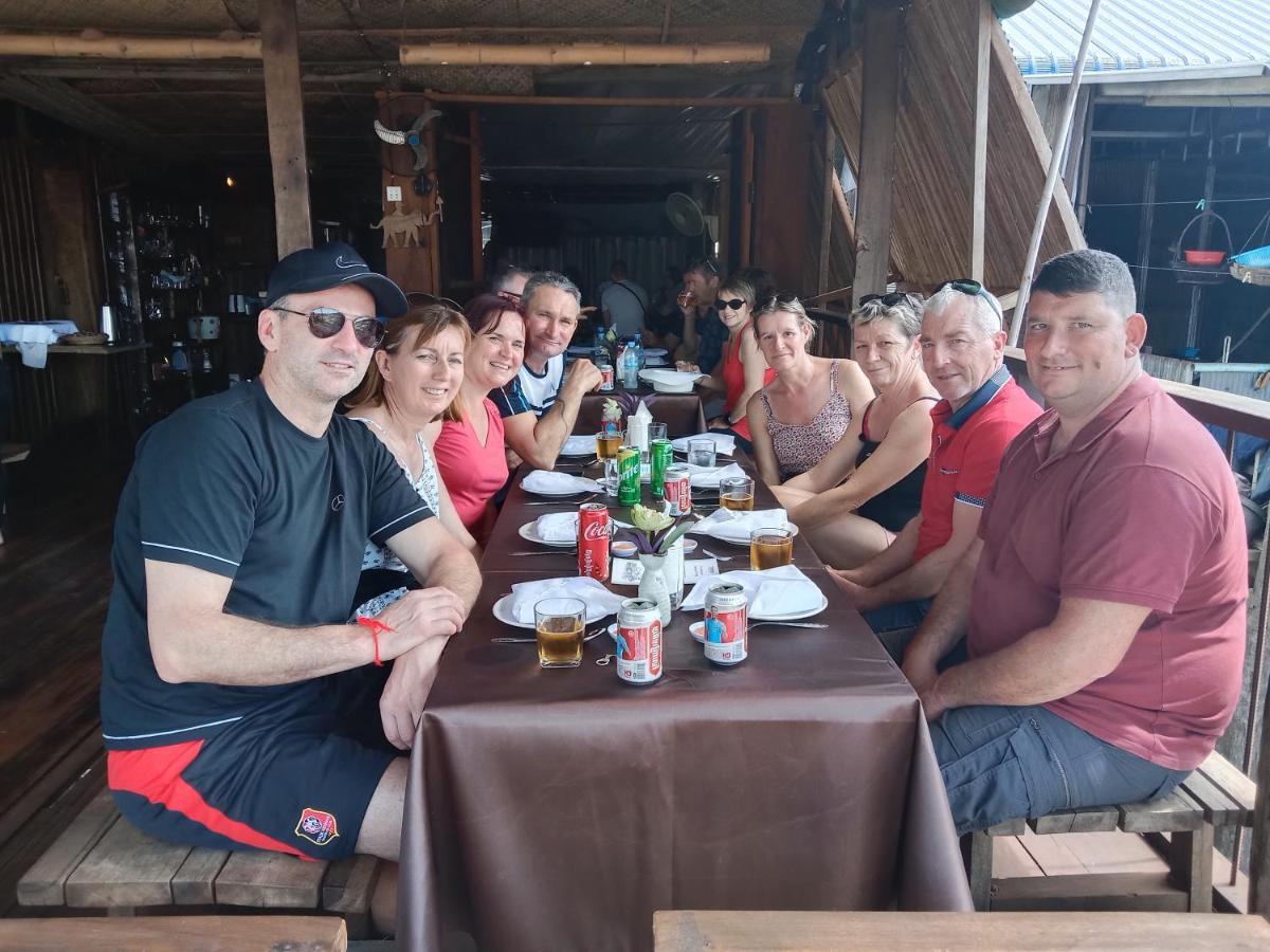 St 63 Home Stay & Tour Kampong Khleang Экстерьер фото