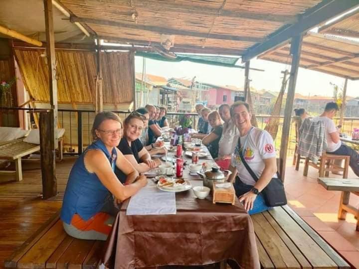 St 63 Home Stay & Tour Kampong Khleang Экстерьер фото