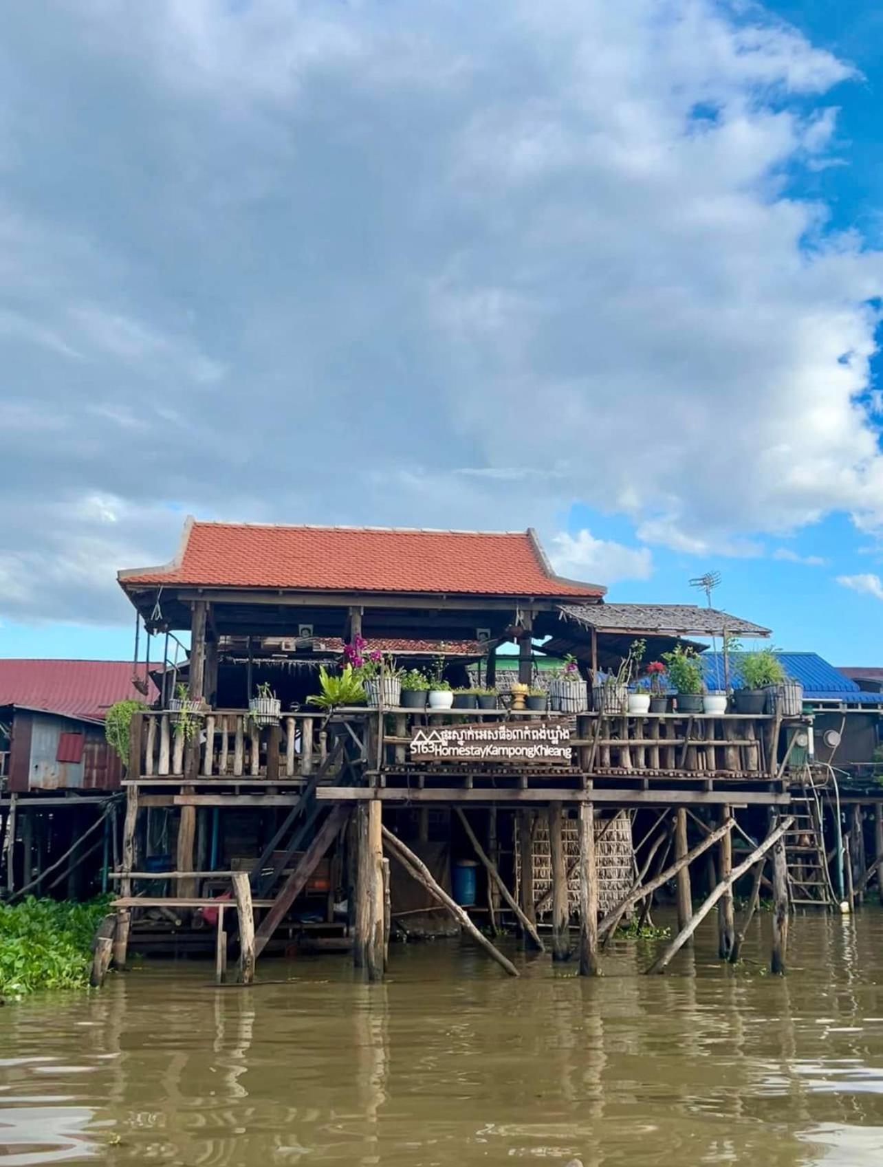 St 63 Home Stay & Tour Kampong Khleang Экстерьер фото